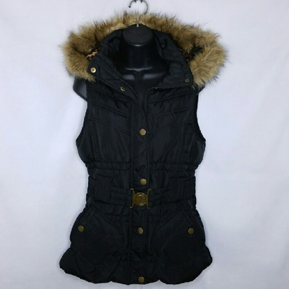 Faux fur puffy vest with leopard print lining